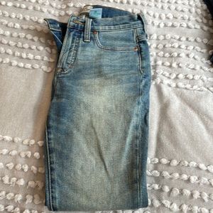 Like new J Crew 10” high rise toothpick size 26 jeans